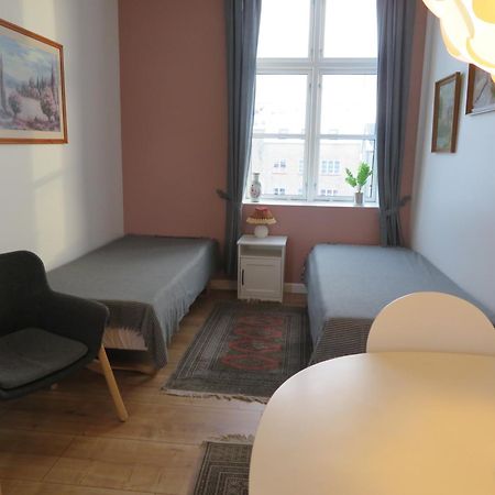 Den Lille Skole - Ferie Pa Aero I Marstal By - Vaerelser Hotel Luaran gambar